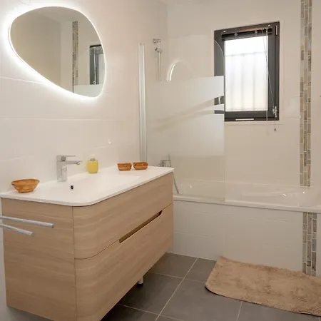 Les Chaudannes La Croix-de-la-Rochette